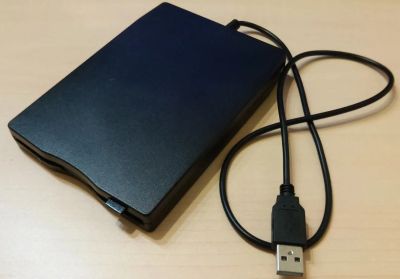 Лот: 12699181. Фото: 1. Floppy 3,5 USB дисковод, внешний... Другое (носители информации)