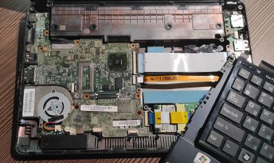 Лот: 10010749. Фото: 1. Ноутбук Asus Eee PC. Ноутбуки