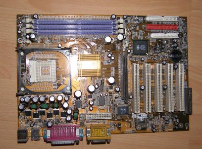 Лот: 3083049. Фото: 1. Acorp 4S645 с чипсетом SiS 645... Материнские платы