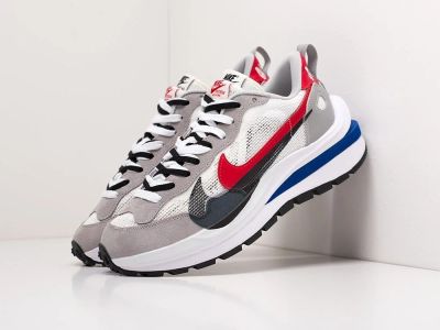 Лот: 17355432. Фото: 1. Кроссовки Sacai x Nike Vapor Waffle... Кеды, кроссовки, слипоны