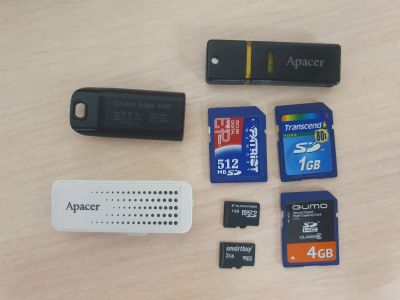 Лот: 20535527. Фото: 1. USB-флеш карты в отличном состоянии. USB-флеш карты