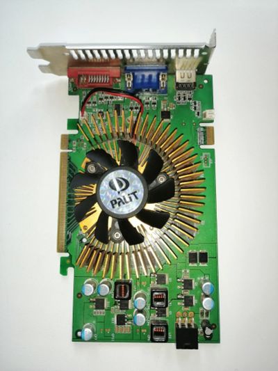 Лот: 16510217. Фото: 1. Видеокарта Palit 8600 GTS PCI-E... Видеокарты