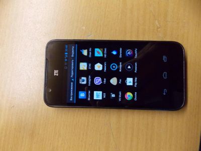Лот: 4804898. Фото: 1. ZTE Grand Era 4*1.5гц ,8мп, HD... Смартфоны