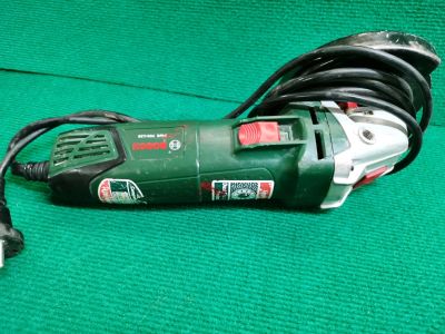 Лот: 18452759. Фото: 1. Ушм Болгарка Bosch pws 700-125. Электроинструмент
