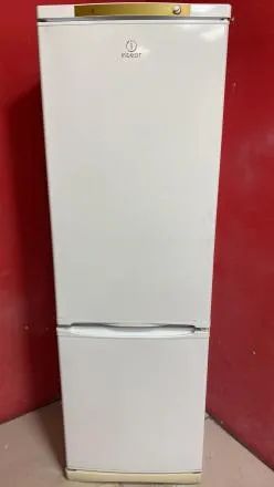 Лот: 21009690. Фото: 1. холодильник Indesit бу код 24383. Холодильники, морозильные камеры