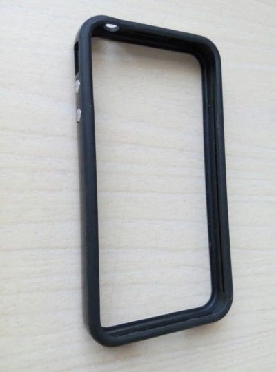 Лот: 6289843. Фото: 1. Бампер резиновый черный для iPhone... Чехлы, бамперы
