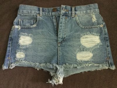 Лот: 11798688. Фото: 1. Шорты джинсовые Asos. Брюки, шорты