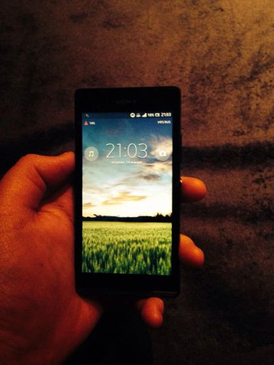 Лот: 3602927. Фото: 1. Sony xperia sp 8гб плюс флешка... Смартфоны