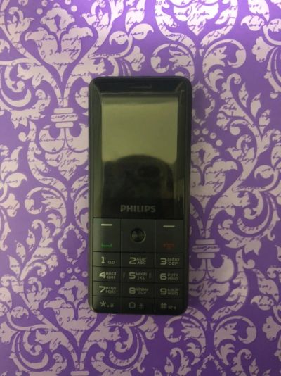 Лот: 14654826. Фото: 1. Телефон Philips Xenium E169. Другое (смартфоны, связь, навигация)