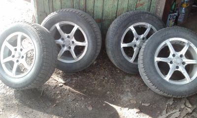Лот: 3137385. Фото: 1. Продам зимнюю резину 205/65 R15... Шины на дисках