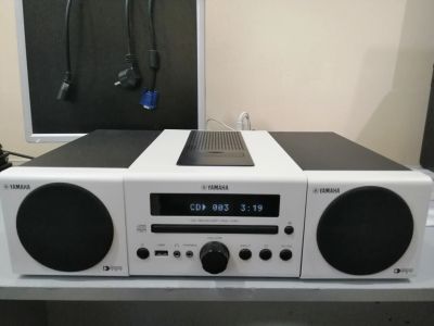 Лот: 14959402. Фото: 1. Музыкальный центр Yamaha MCR-040... Музыкальные центры, магнитолы