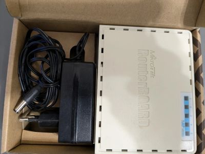 Лот: 24887273. Фото: 1. Маршрутизатор Mikrotik RB951Ui-2nd. Маршрутизаторы (роутеры)