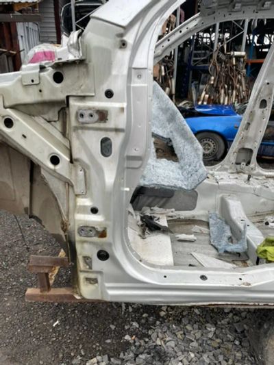 Лот: 22459247. Фото: 1. стойка кузова Suzuki Grand Vitara... Кузов