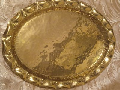 Лот: 18417993. Фото: 1. Винтажный поднос, латунь. Предметы сервировки
