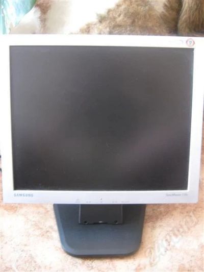 Лот: 254335. Фото: 1. монитор Samsung. ЖК-мониторы