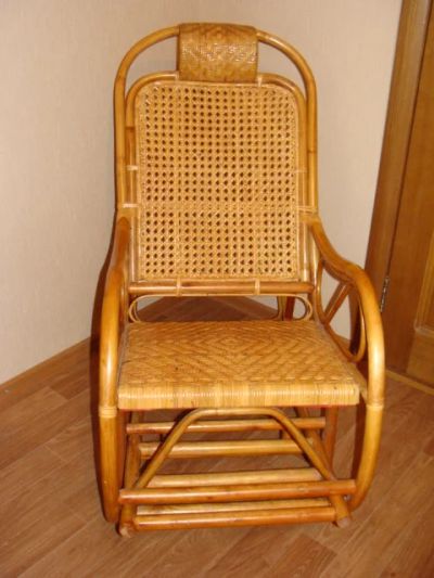 Лот: 9966629. Фото: 1. Кресло-качалка плетенное. Другое (мебель для гостиной)