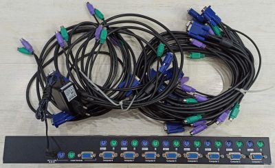Лот: 16876562. Фото: 1. Переключатель KVM D-Link KVM-140... Шлейфы, кабели, переходники