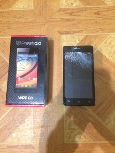 Лот: 8162895. Фото: 1. Prestigio Wize C3. Смартфоны