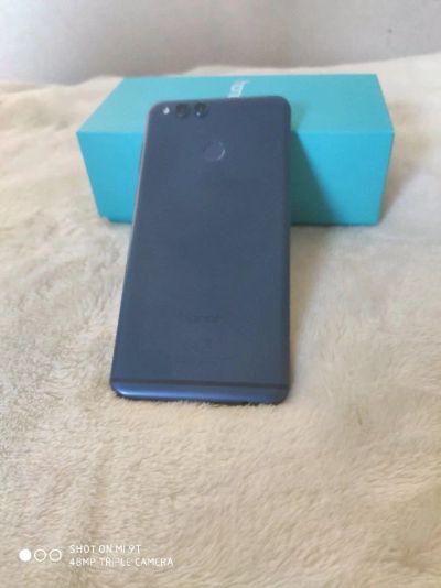 Лот: 14728912. Фото: 1. Honor 7x. Смартфоны