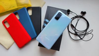 Лот: 17659071. Фото: 1. Galaxy S20 G980F 8/128 GB Синий... Смартфоны