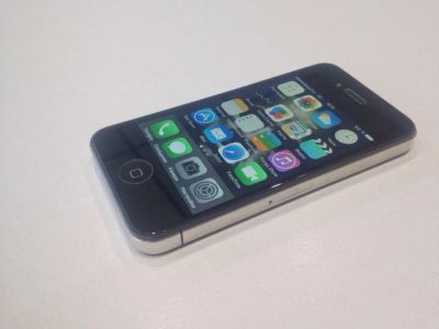 Лот: 7303806. Фото: 1. iPhone 4. Смартфоны