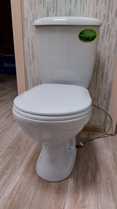 Лот: 24673913. Фото: 1. Унитаз от застройщика. Унитазы, биде