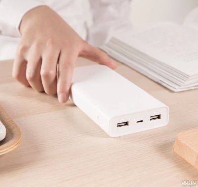 Лот: 9984087. Фото: 1. Внешний аккумулятор Xiaomi Mi... Зарядные устройства, блоки питания, адаптеры сетевые для смартфонов