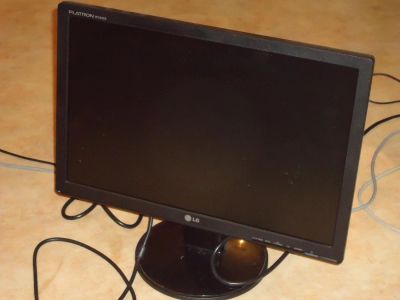 Лот: 4115746. Фото: 1. Монитор - LG W1942S б/у в очень... ЖК-мониторы