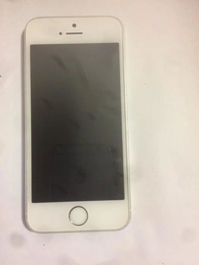 Лот: 10881903. Фото: 1. iPhone 5s 16Gb. Смартфоны