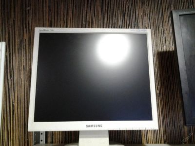 Лот: 5835484. Фото: 1. Samsung SyncMaster 710N 17". ЖК-мониторы