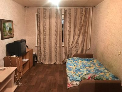 Лот: 12639993. Фото: 1. Гостинка 18м2 ул.60 Лет Октября... Квартиры, студии