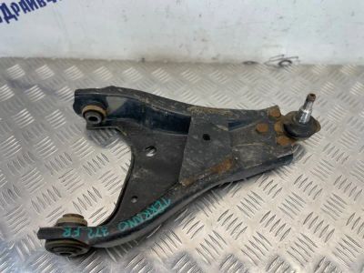 Лот: 21702389. Фото: 1. рычаг нижний Nissan Terrano D10. Двигатель и элементы двигателя