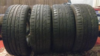 Лот: 11448921. Фото: 1. Комплект разношироких колес .Bridgestone... Шины на дисках