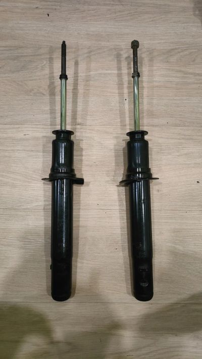 Лот: 19564312. Фото: 1. Стойки Mitsubishi MR491301 Galant... Ходовая, подвеска, рулевое управление