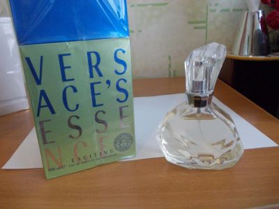 Лот: 10991986. Фото: 1. Versace Essence Exciting от Versace... Женская парфюмерия