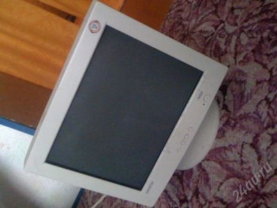 Лот: 175937. Фото: 1. монитор samtron 76bd 17 дюймов... ЭЛТ-мониторы