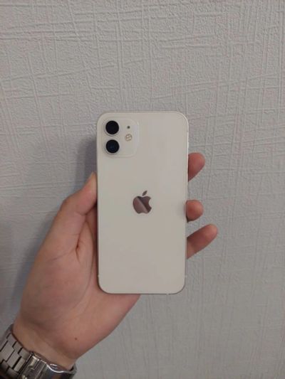 Лот: 19563260. Фото: 1. iphone 12. Смартфоны