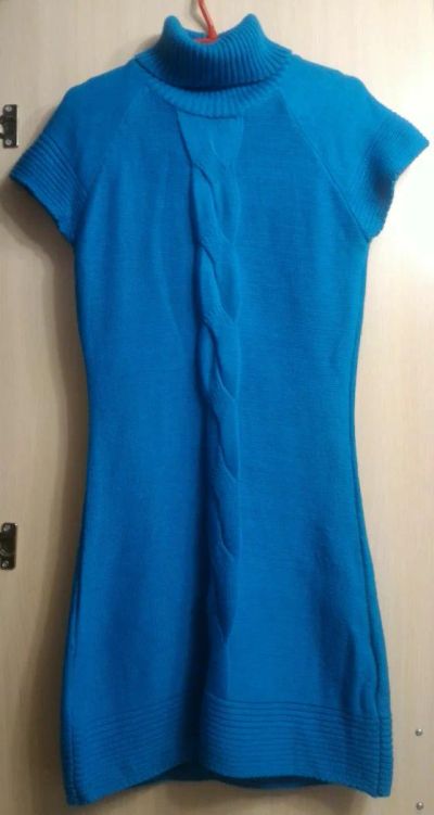 Лот: 8363344. Фото: 1. Вязаное платье. Платья