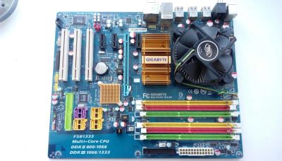 Лот: 10674210. Фото: 1. Gigabyte ga-p35c-ds3r (4*ddr2... Материнские платы