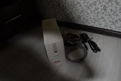Лот: 15883683. Фото: 1. APC Back-UPS 650 Источник бесперебойного... ИБП, аккумуляторы для ИБП