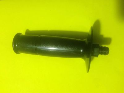 Лот: 3654609. Фото: 1. Боковая ручка на УШМ Makita Mk-1525390. Запчасти