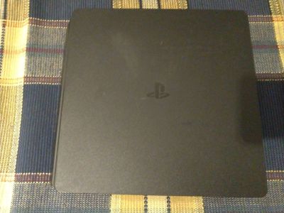 Лот: 15587147. Фото: 1. PS4 с двумя геймпадами и 6 игр. Игровые приставки, консоли