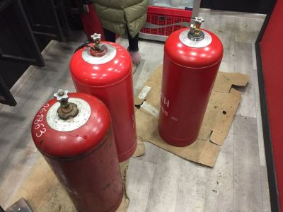 Лот: 12830368. Фото: 1. Газовые баллоны. Баллоны, газ в баллонах