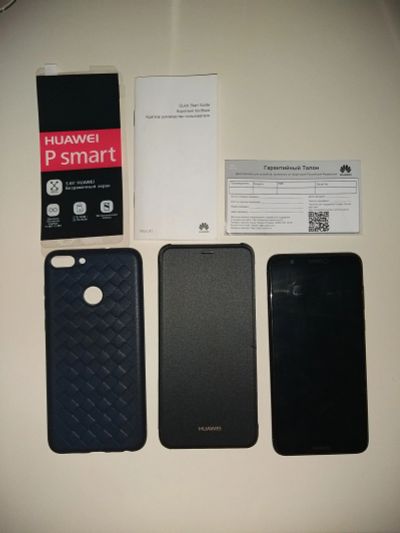 Лот: 15224817. Фото: 1. Смартфон Huawei P smart 32Gb black... Смартфоны