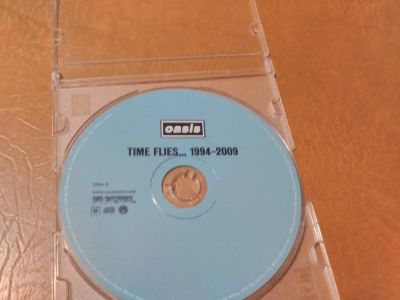 Лот: 8541477. Фото: 1. Oasis - Time flies... 1994-2009... Аудиозаписи