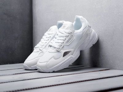 Лот: 14584644. Фото: 1. Adidas Falcon W Артикул: 15476. Кеды, кроссовки, слипоны