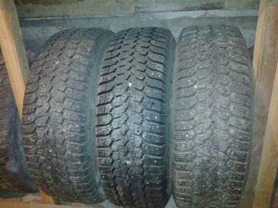 Лот: 3495306. Фото: 1. Зимние шипованные R15. Шины