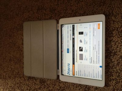 Лот: 4227507. Фото: 1. Планшет iPad mini 16gb белый wifi. Планшеты