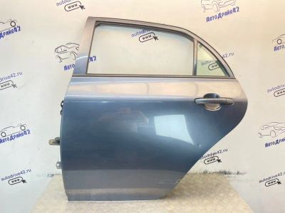 Лот: 25628628. Фото: 1. дверь боковая toyota corolla ZZE150L. Двигатель и элементы двигателя