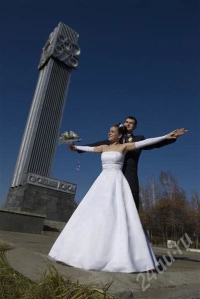 Лот: 466219. Фото: 1. свадебное платье с вышивкой. Другое (свадебная мода)